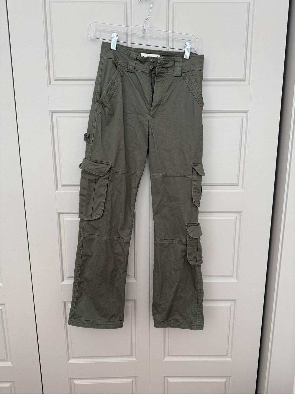 Women’s Olive Cargo Pants